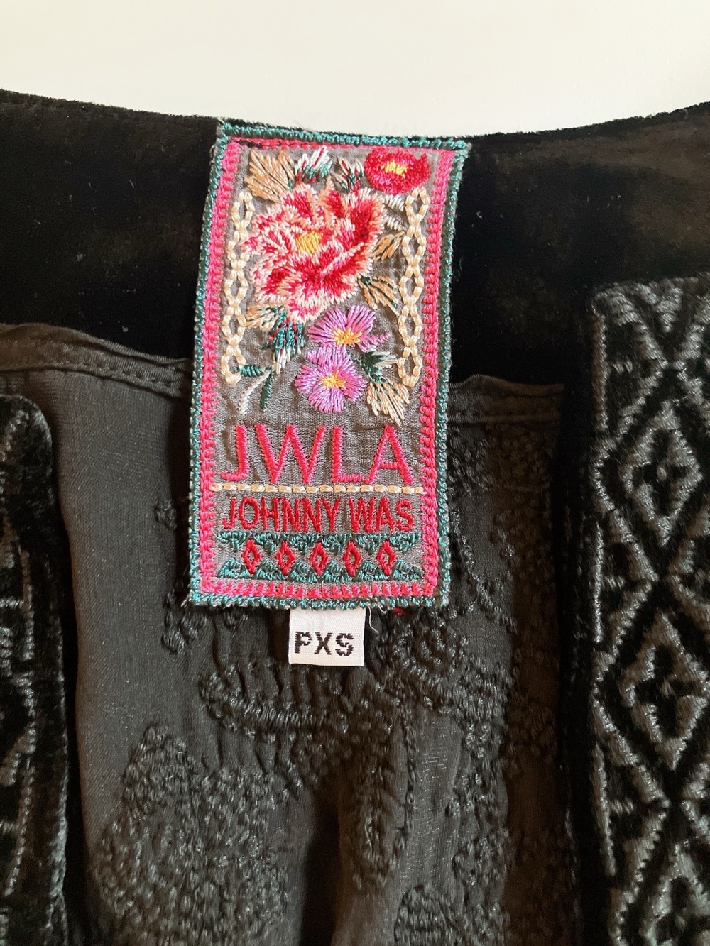 Johnny Was Black Velvet Floral Embroidered Bell Sleeve Kimono Duster Cardigan - Picture 9 of 15